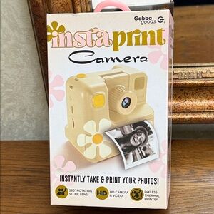 Gabba Goods Insta Print HD Camera and video. Inkless thermal printer.
